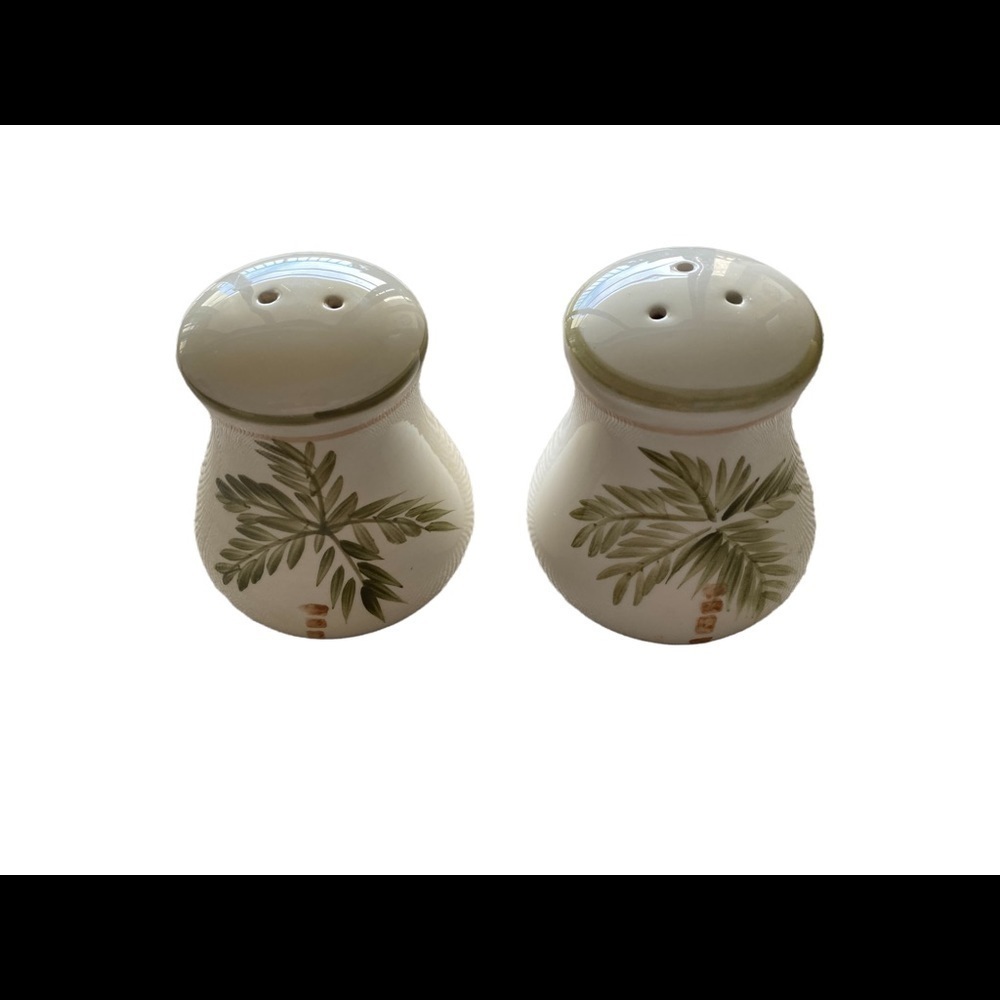 VINTAGE Hawaiian Salt & Pepper Shakers Hawaii Palm Trees - Picture 4 of 5